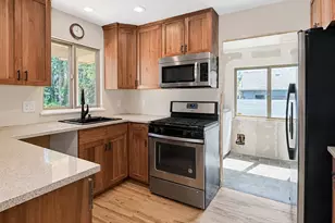 2145 SE 141st Ave, Portland, OR 97233 - Photo 3