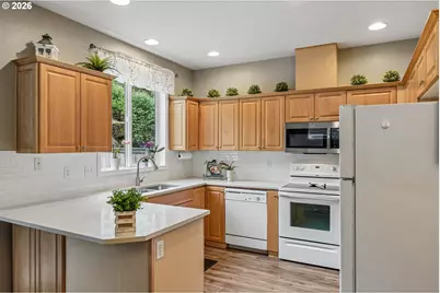 8903 NE 41st Ave, Vancouver, WA 98665 - Photo 11