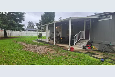 1316 Sunny Ct, Sutherlin, OR 97479 - Photo 11