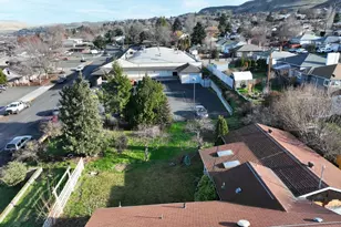 1300 View Ct, The Dalles, OR 97058 - Photo 3