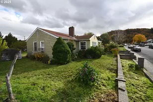 1300 View Ct, The Dalles, OR 97058 - Photo 1