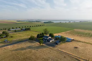 71176 Tutuilla Creek Rd, Pendleton, OR 97801 - Photo 1