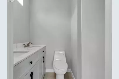 9257 SE Clinton St #404, Portland, OR 97266 - Photo 23