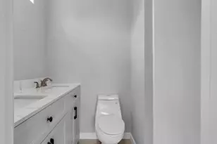 9257 SE Clinton St, Portland, OR 97266 - Photo 23