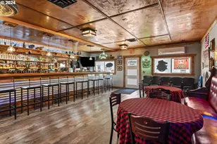 10786 Hwy 126, Mapleton, OR 97453 - Photo 7