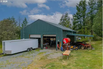 95240 Brewster Ln, Myrtle Point, OR 97458 - Photo 25