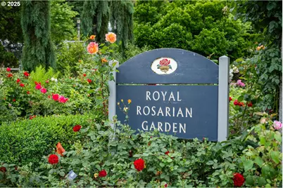 839 SW Green Ave, Portland, OR 97205 - Photo 31