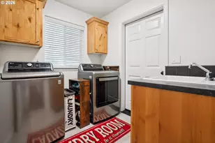 2137 N Legacy Dr, Newberg, OR 97132 - Photo 29