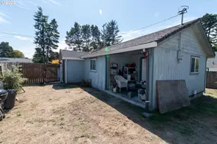 1667 30th St, Florence, OR 97439 - Photo 21