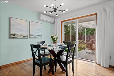 721 SE 135th Ave, Portland, OR 97233 - Photo 9