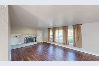 425 Memory Ln, Brookings, OR 97415 - Photo 3