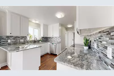 425 Memory Ln, Brookings, OR 97415 - Photo 7