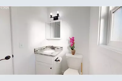 425 Memory Ln, Brookings, OR 97415 - Photo 13