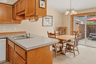 1528 SW Harbor Dr, McMinnville, OR 97128 - Photo 13