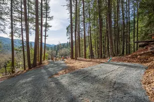 322 Round Prairie Rd, Wilderville, OR 97543 - Photo 33