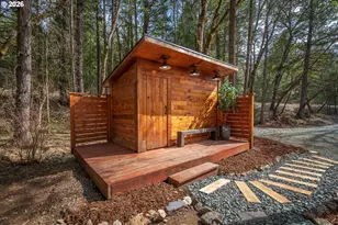 322 Round Prairie Rd, Wilderville, OR 97543 - Photo 37