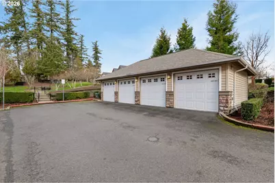 635 NW Lost Springs Ter #401, Portland, OR 97229 - Photo 25