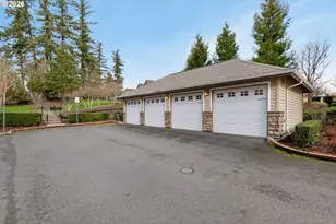 635 NW Lost Springs Terrace, Portland, OR 97229 - Photo 23