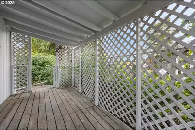 1564 NW Spray Ct, Roseburg, OR 97471 - Photo 23