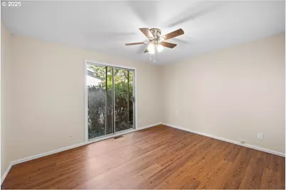 1564 NW Spray Ct, Roseburg, OR 97471 - Photo 17