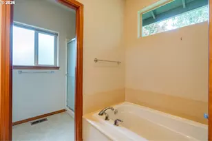 1969 NW Woodland Dr, McMinnville, OR 97128 - Photo 33