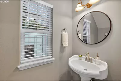 20464 Hoodview Ave, West Linn, OR 97068 - Photo 13