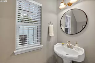 20464 Hoodview Ave, West Linn, OR 97068 - Photo 13