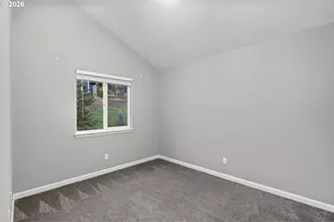 20464 Hoodview Ave, West Linn, OR 97068 - Photo 19