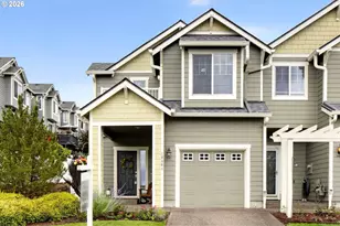 20464 Hoodview Ave, West Linn, OR 97068 - Photo 1