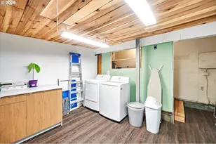 2227 SE 141st Ave, Portland, OR 97233 - Photo 23