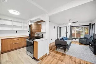 2227 SE 141st Ave, Portland, OR 97233 - Photo 11