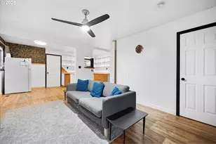 2227 SE 141st Ave, Portland, OR 97233 - Photo 5