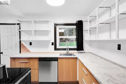 2227 SE 141st Ave, Portland, OR 97233 - Photo 15