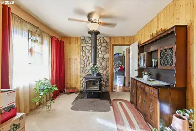 76306 Jasper Dr, Oakridge, OR 97463 - Photo 7