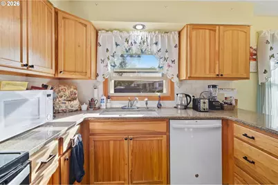76306 Jasper Dr, Oakridge, OR 97463 - Photo 23
