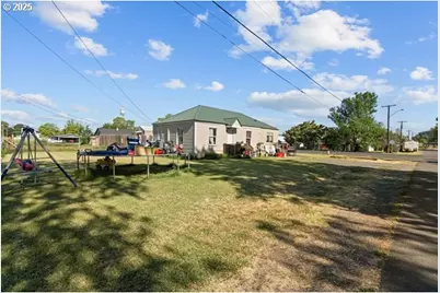 105 S Earl Ct, Stanfield, OR 97875 - Photo 3