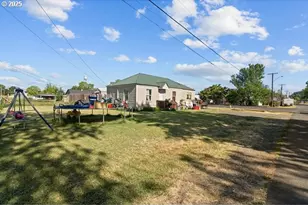 105 S Earl Ct, Stanfield, OR 97875 - Photo 3