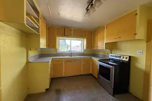 1468 SE Thompson St, Roseburg, OR 97470 - Photo 9