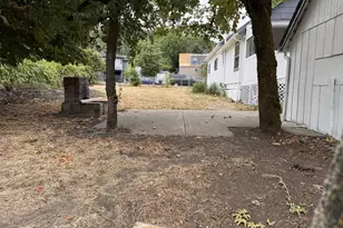 1468 SE Thompson St, Roseburg, OR 97470 - Photo 43