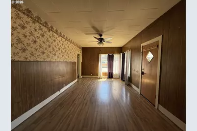 1468 SE Thompson St, Roseburg, OR 97470 - Photo 5