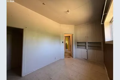 1468 SE Thompson St, Roseburg, OR 97470 - Photo 15