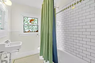 4326 SE Main St, Portland, OR 97215 - Photo 9