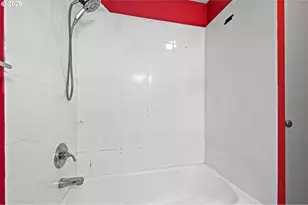 1205 SW Cardinell Dr, Portland, OR 97201 - Photo 27
