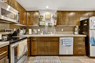 648 NE Adwick Dr, Hillsboro, OR 97006 - Photo 13