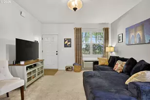 648 NE Adwick Dr, Hillsboro, OR 97006 - Photo 9