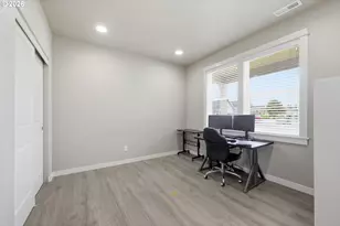 1285 Tirion Ave, Eugene, OR 97404 - Photo 11