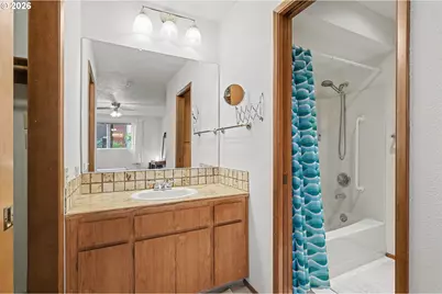 2516 SE Baypoint Dr #L32, Vancouver, WA 98683 - Photo 21