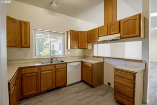 1751 Willow Loop, Florence, OR 97439 - Photo 9