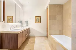 841 S Gaines St, Portland, OR 97239 - Photo 27