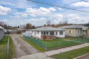 1705 Valley Ave, Baker City, OR 97814 - Photo 3